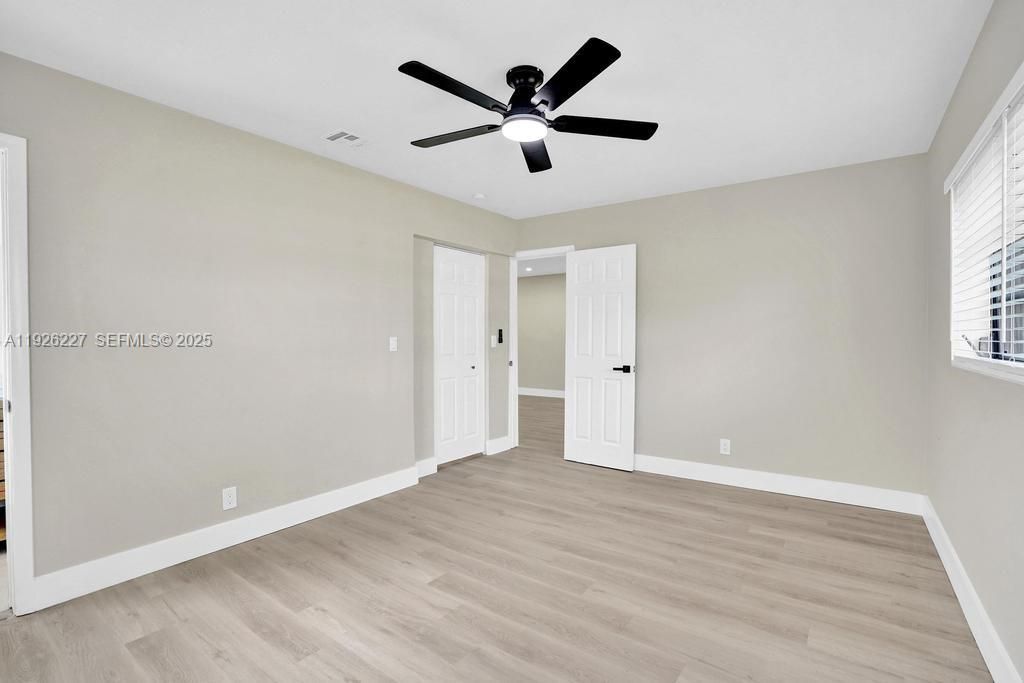 For Sale: $599,999 (3 beds, 2 baths, 1352 Square Feet)