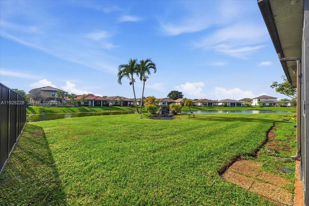 For Sale: $685,000 (3 beds, 2 baths, 1783 Square Feet)