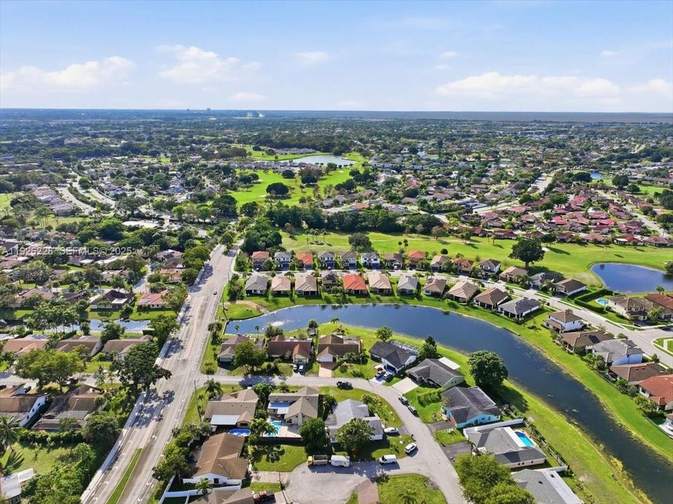 For Sale: $685,000 (3 beds, 2 baths, 1783 Square Feet)