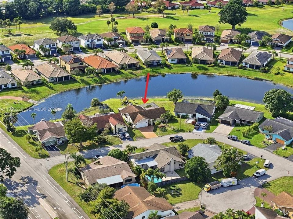 For Sale: $685,000 (3 beds, 2 baths, 1783 Square Feet)