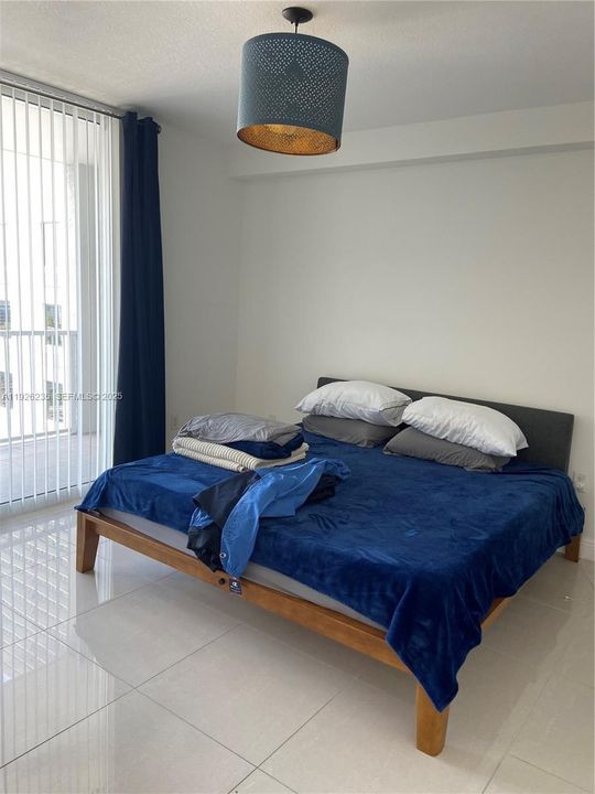 В аренду: $2,700 (1 спален, 1 ванн, 783 Квадратных фут)