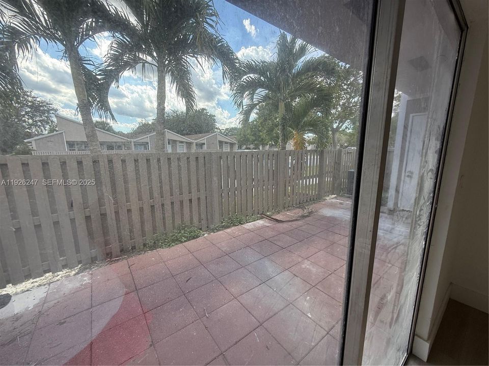 En Renta: $3,100 (3 camas, 2 baños, 1050 Pies cuadrados)