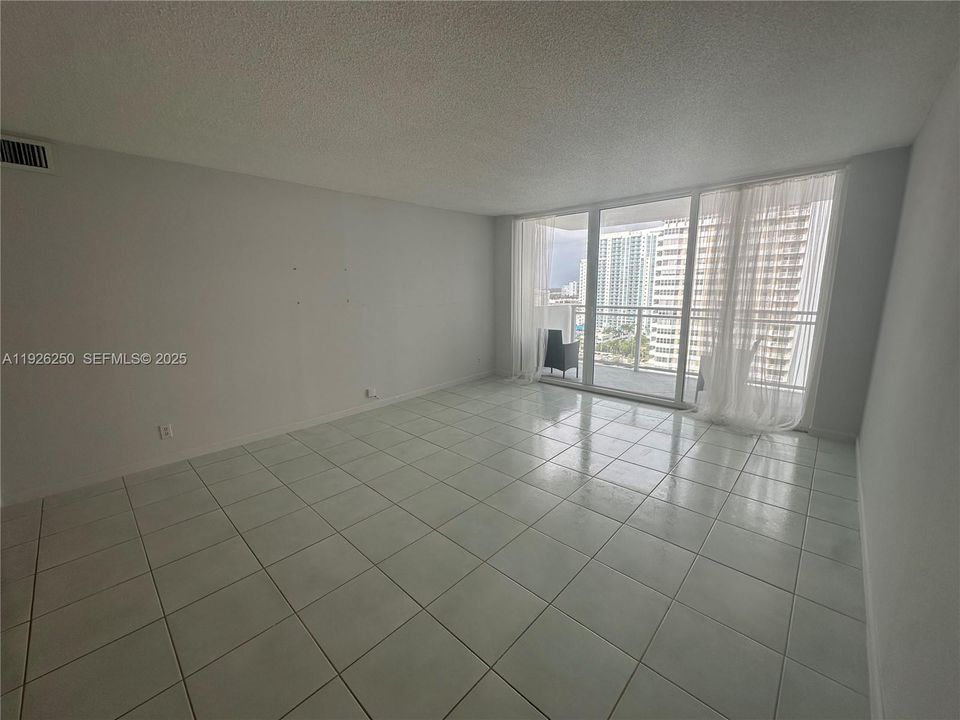 For Rent: $3,500 (2 beds, 2 baths, 1248 Square Feet)