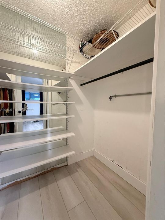 For Rent: $3,600 (3 beds, 2 baths, 1487 Square Feet)