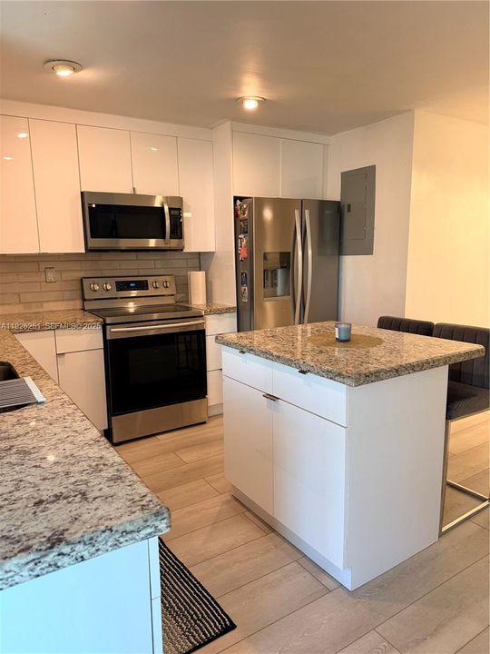 For Rent: $3,600 (3 beds, 2 baths, 1487 Square Feet)