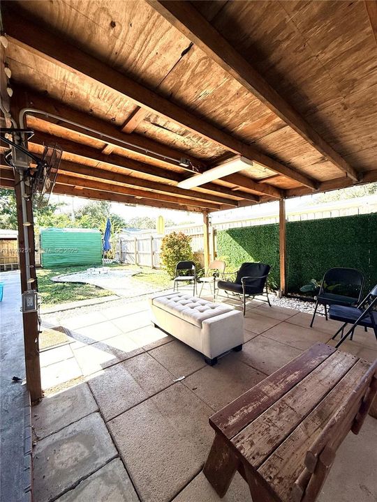 For Rent: $3,600 (3 beds, 2 baths, 1487 Square Feet)