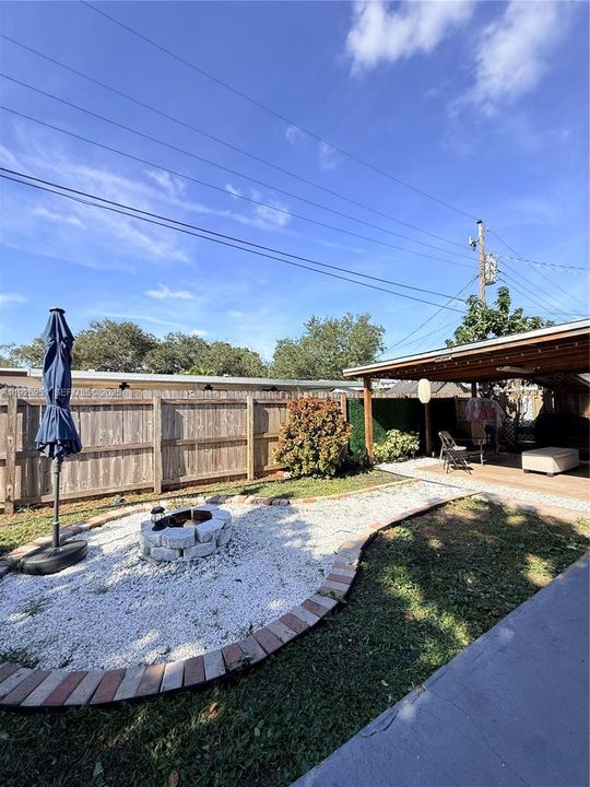 For Rent: $3,600 (3 beds, 2 baths, 1487 Square Feet)