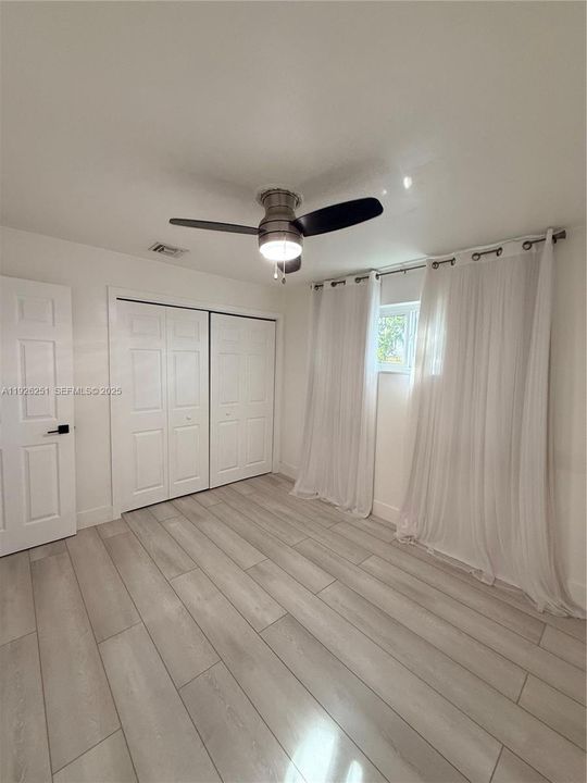 For Rent: $3,600 (3 beds, 2 baths, 1487 Square Feet)