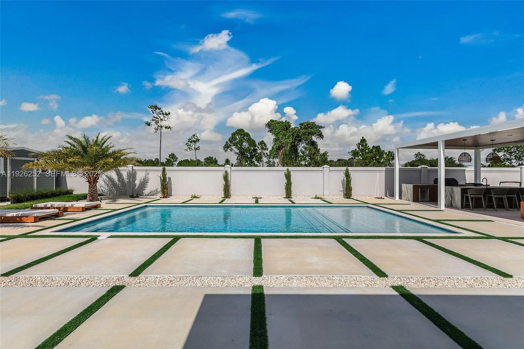 На продажу: $859,000 (3 спален, 2 ванн, 2137 Квадратных фут)