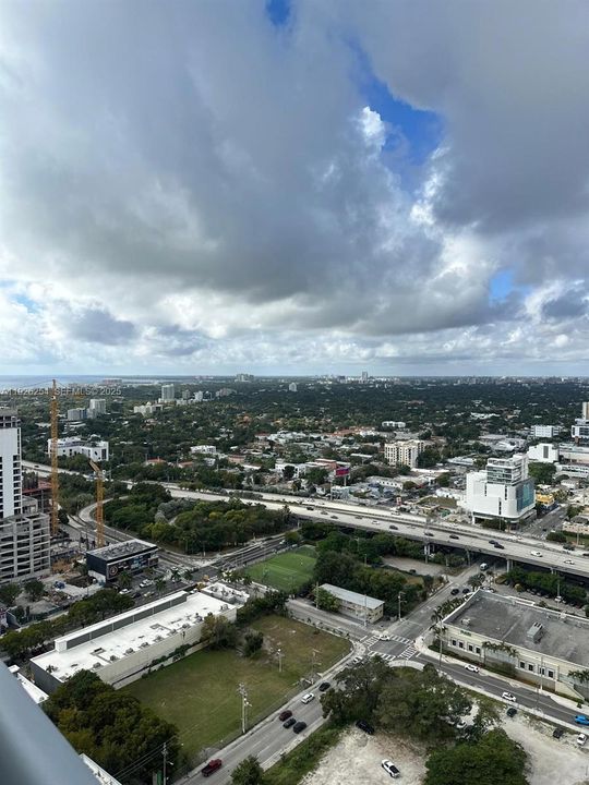 Active With Contract: $2,400 (0 beds, 1 baths, 580 Square Feet)