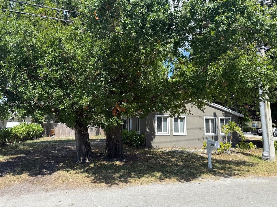 En Renta: $2,599 (2 camas, 1 baños, 780 Pies cuadrados)