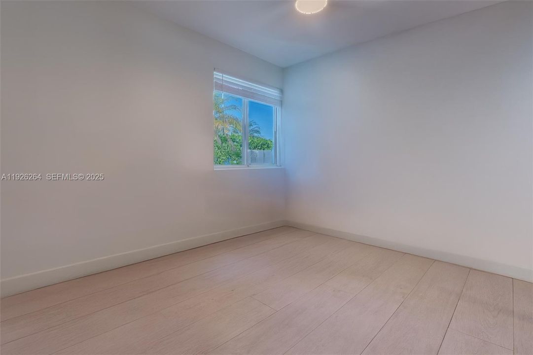 待售: $649,000 (3 贝兹, 2 浴室, 1209 平方英尺)