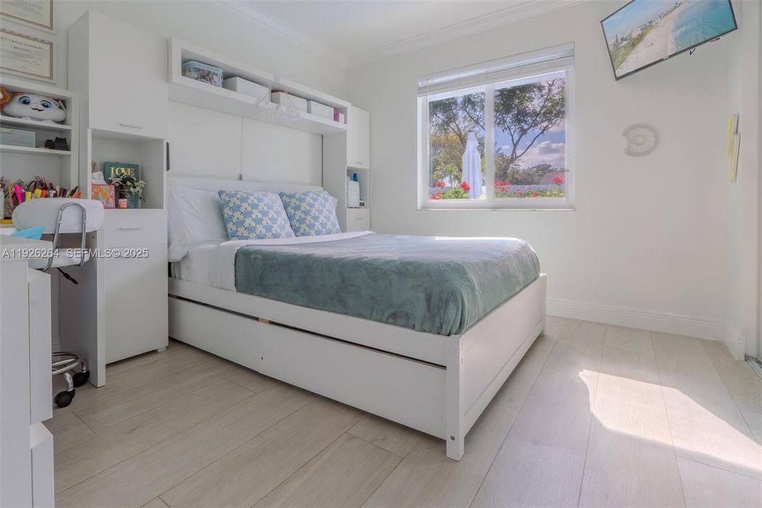 待售: $649,000 (3 贝兹, 2 浴室, 1209 平方英尺)