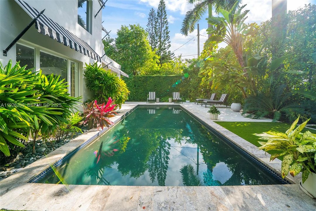 En Venta: $5,495,000 (5 camas, 6 baños, 3565 Pies cuadrados)