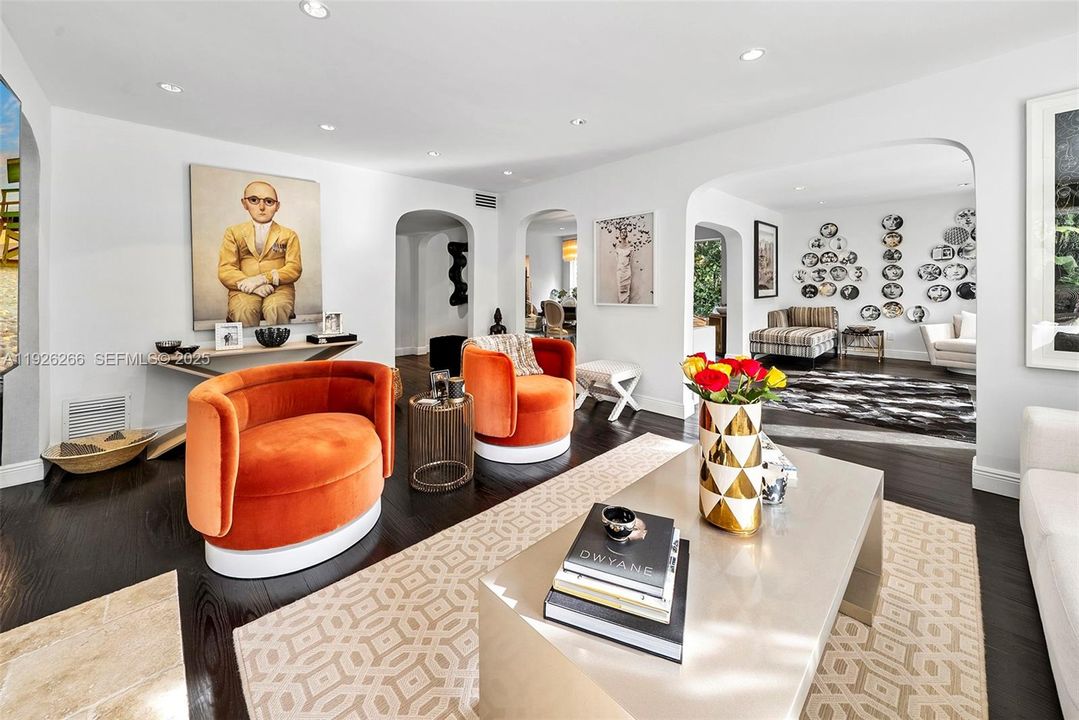 En Venta: $5,495,000 (5 camas, 6 baños, 3565 Pies cuadrados)