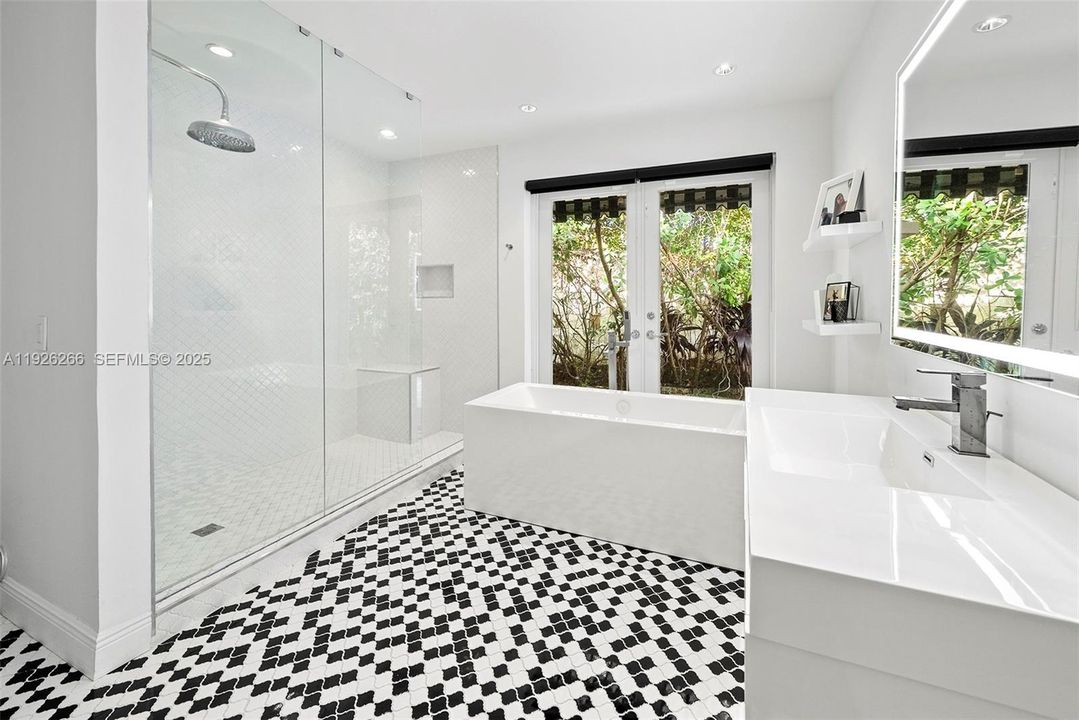 En Venta: $5,495,000 (5 camas, 6 baños, 3565 Pies cuadrados)