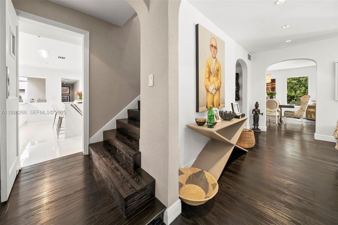 En Venta: $5,495,000 (5 camas, 6 baños, 3565 Pies cuadrados)