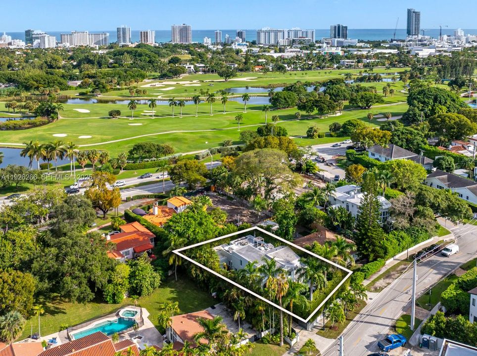 En Venta: $5,495,000 (5 camas, 6 baños, 3565 Pies cuadrados)