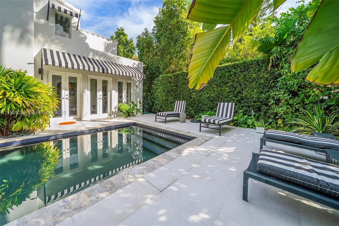 En Venta: $5,495,000 (5 camas, 6 baños, 3565 Pies cuadrados)