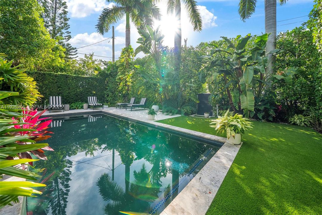 En Venta: $5,495,000 (5 camas, 6 baños, 3565 Pies cuadrados)