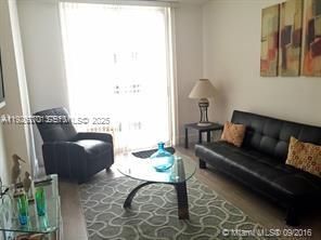 出租: $2,600 (1 贝兹, 1 浴室, 650 平方英尺)