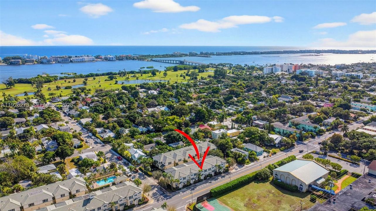 待售: $425,000 (3 贝兹, 2 浴室, 1678 平方英尺)