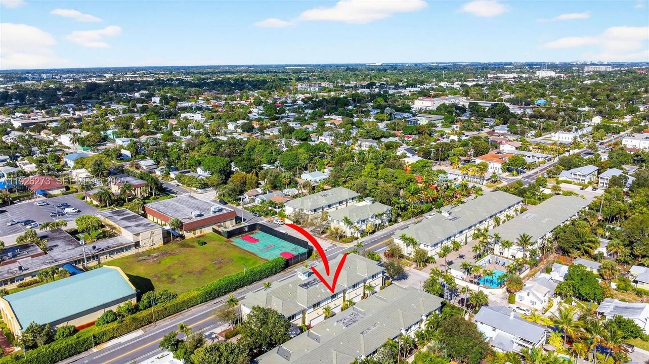 待售: $425,000 (3 贝兹, 2 浴室, 1678 平方英尺)