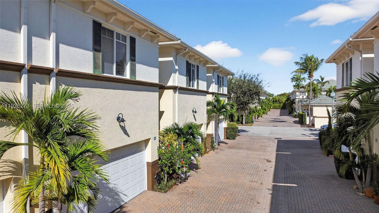 待售: $425,000 (3 贝兹, 2 浴室, 1678 平方英尺)