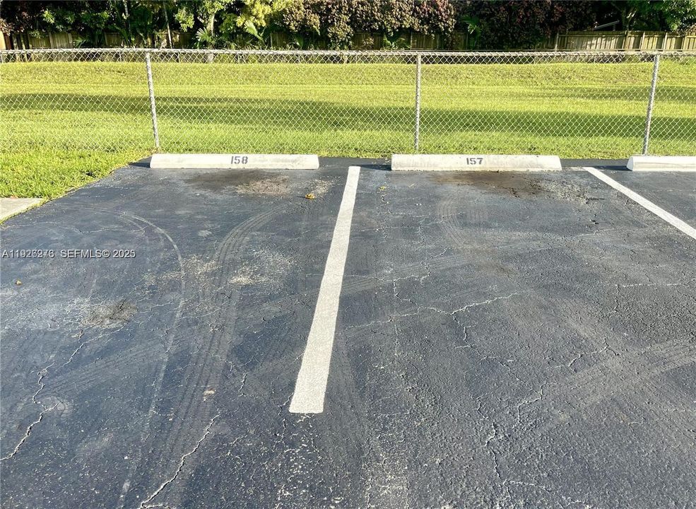 For Sale: $245,000 (2 beds, 2 baths, 763 Square Feet)