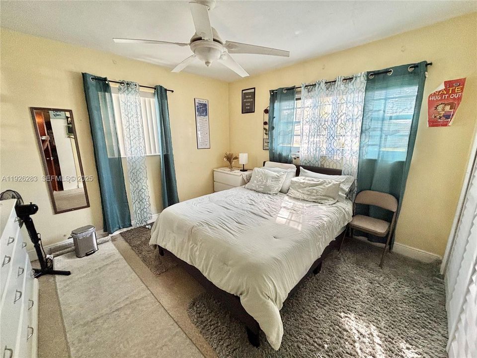 En Venta: $520,000 (3 camas, 2 baños, 1588 Pies cuadrados)