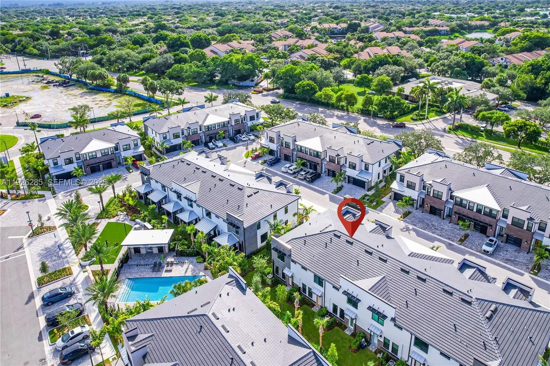 En Renta: $4,150 (3 camas, 2 baños, 1816 Pies cuadrados)