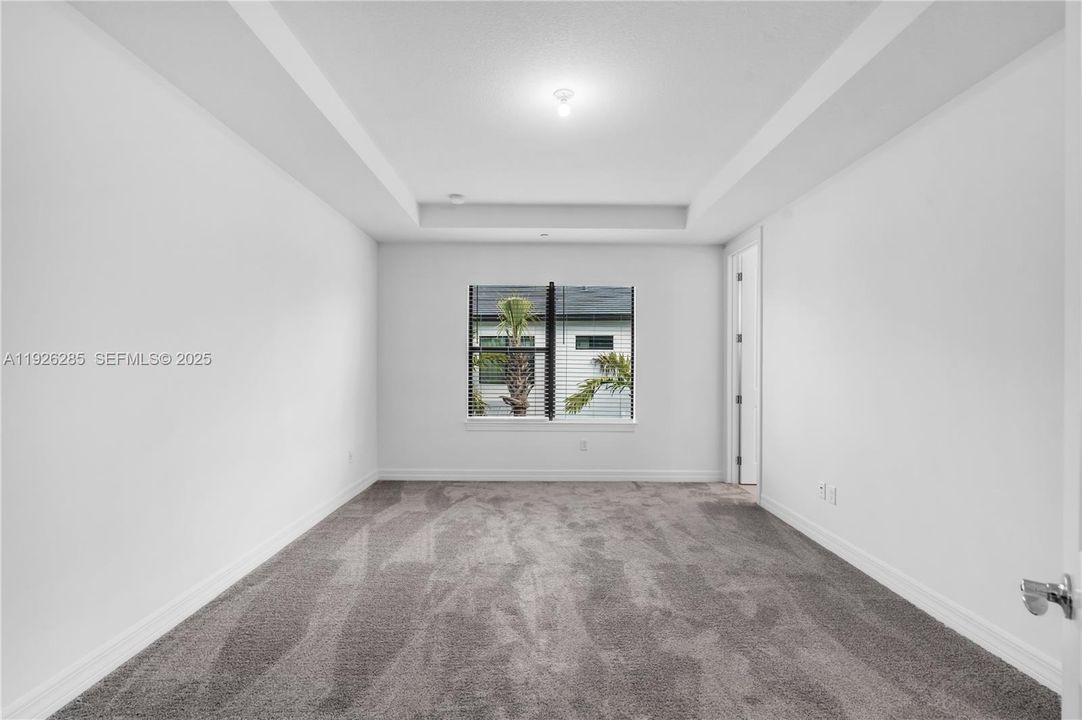 En Renta: $4,150 (3 camas, 2 baños, 1816 Pies cuadrados)