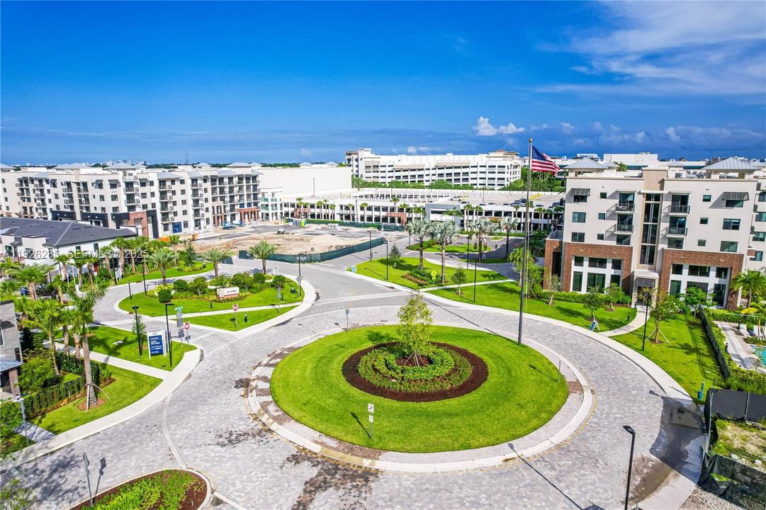 En Renta: $4,150 (3 camas, 2 baños, 1816 Pies cuadrados)