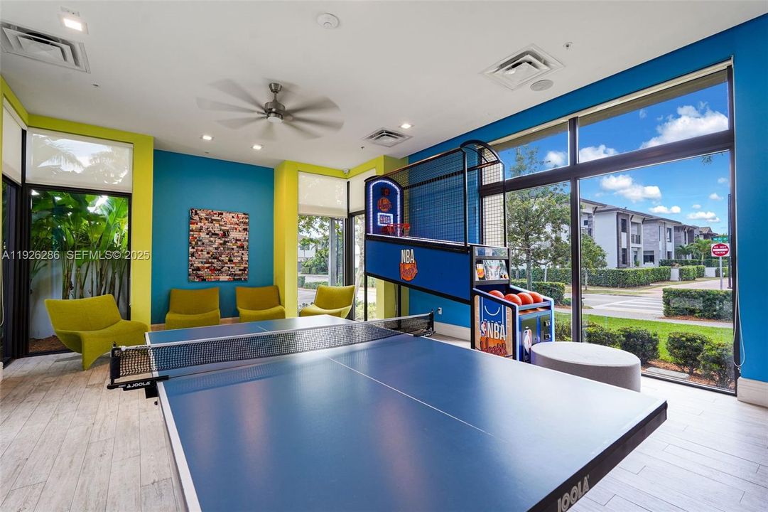 For Sale: $599,000 (4 beds, 3 baths, 1506 Square Feet)