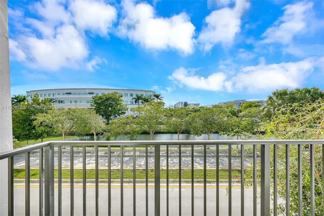 For Sale: $599,000 (4 beds, 3 baths, 1506 Square Feet)