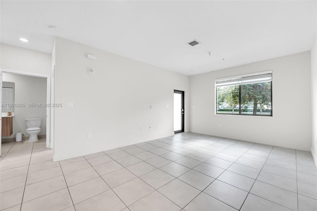 For Sale: $599,000 (4 beds, 3 baths, 1506 Square Feet)