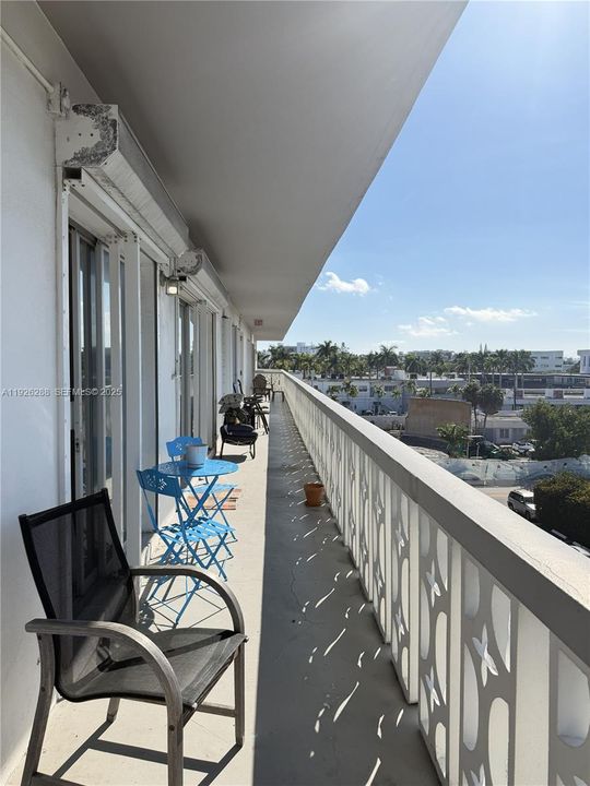 出租: $2,225 (1 贝兹, 1 浴室, 929 平方英尺)