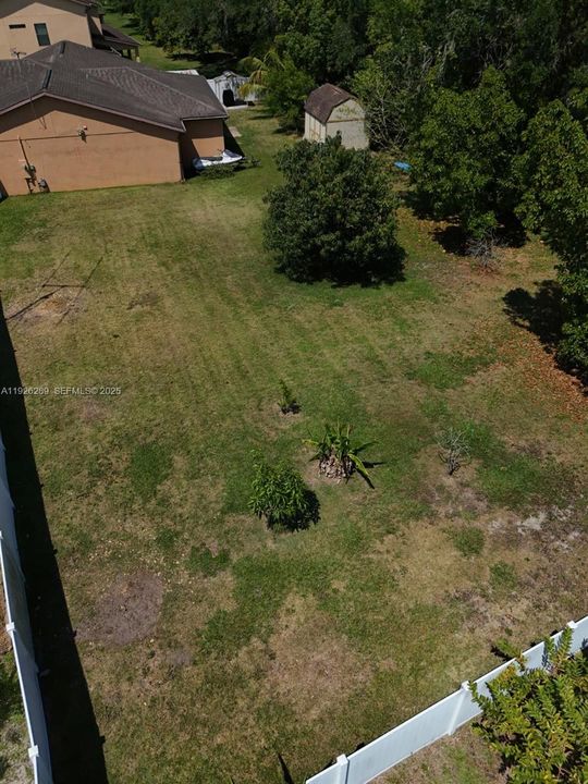 For Sale: $334,900 (3 beds, 2 baths, 1555 Square Feet)