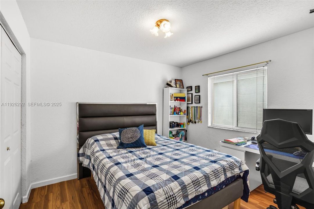 En Venta: $739,000 (3 camas, 2 baños, 1533 Pies cuadrados)