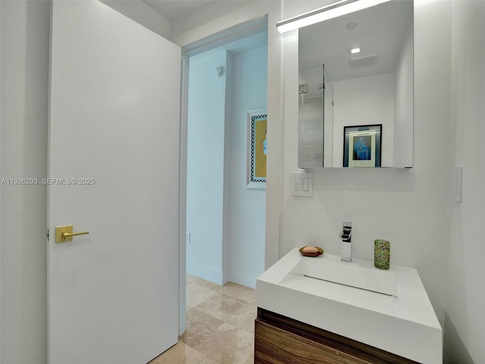 For Sale: $1,750,000 (3 beds, 4 baths, 2984 Square Feet)