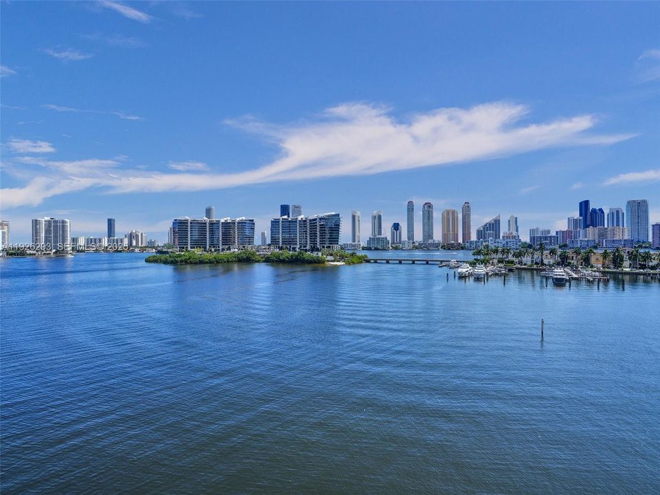 For Sale: $1,750,000 (3 beds, 4 baths, 2984 Square Feet)