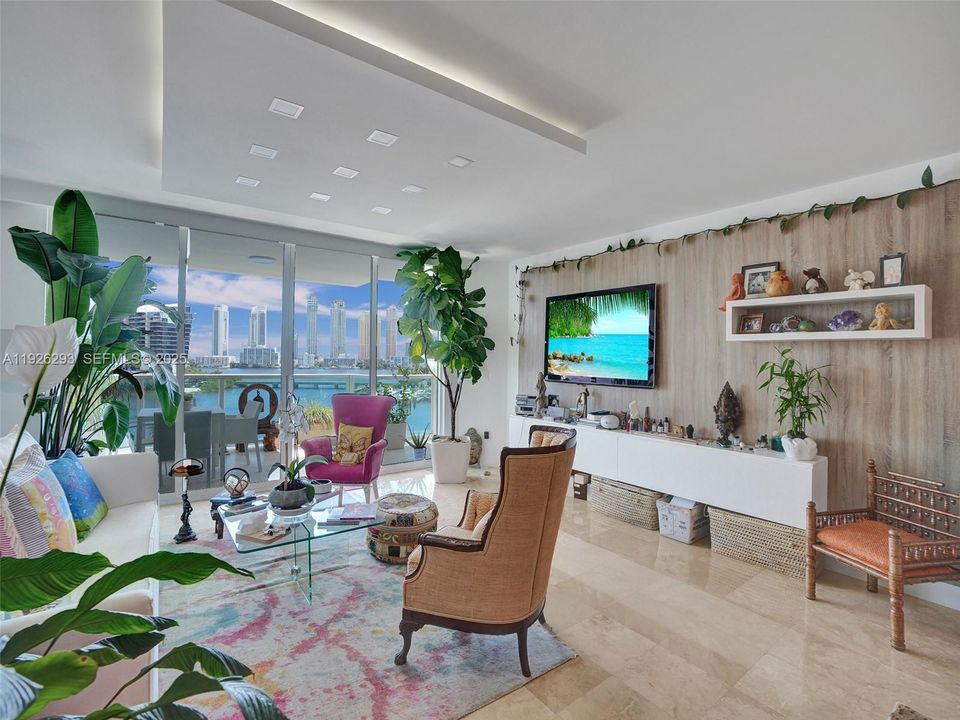 For Sale: $1,750,000 (3 beds, 4 baths, 2984 Square Feet)