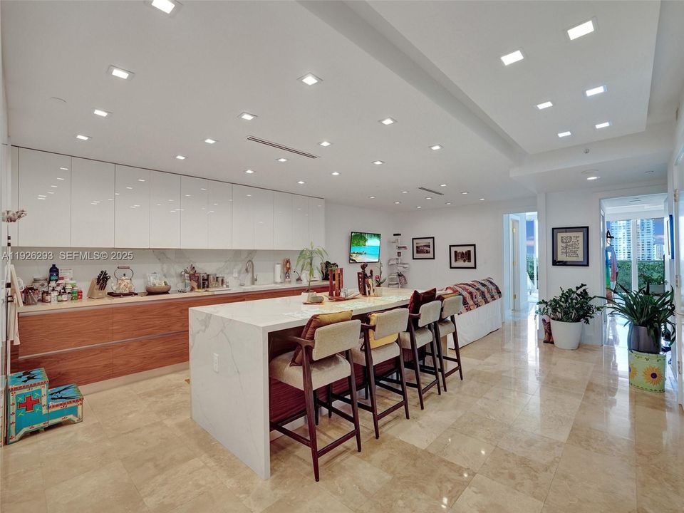 For Sale: $1,750,000 (3 beds, 4 baths, 2984 Square Feet)