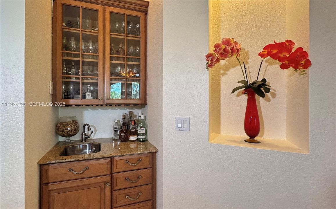 На продажу: $1,575,000 (3 спален, 2 ванн, 2722 Квадратных фут)