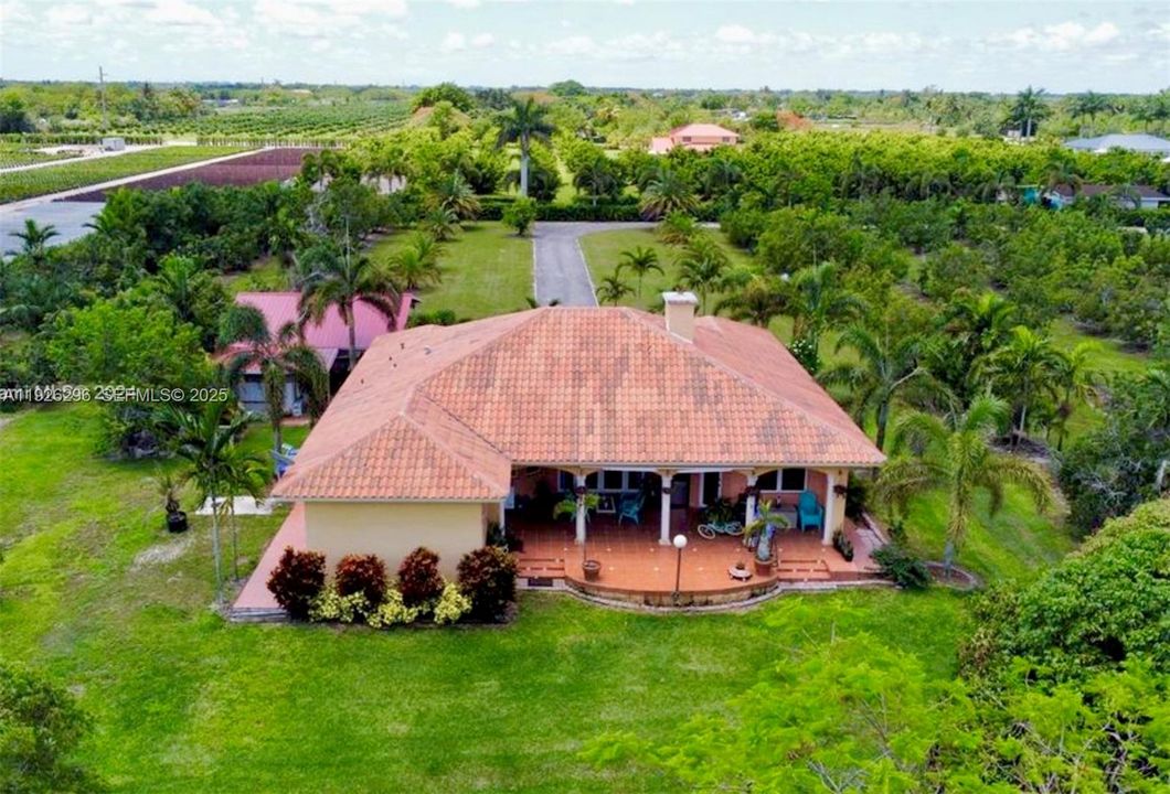 На продажу: $1,575,000 (3 спален, 2 ванн, 2722 Квадратных фут)