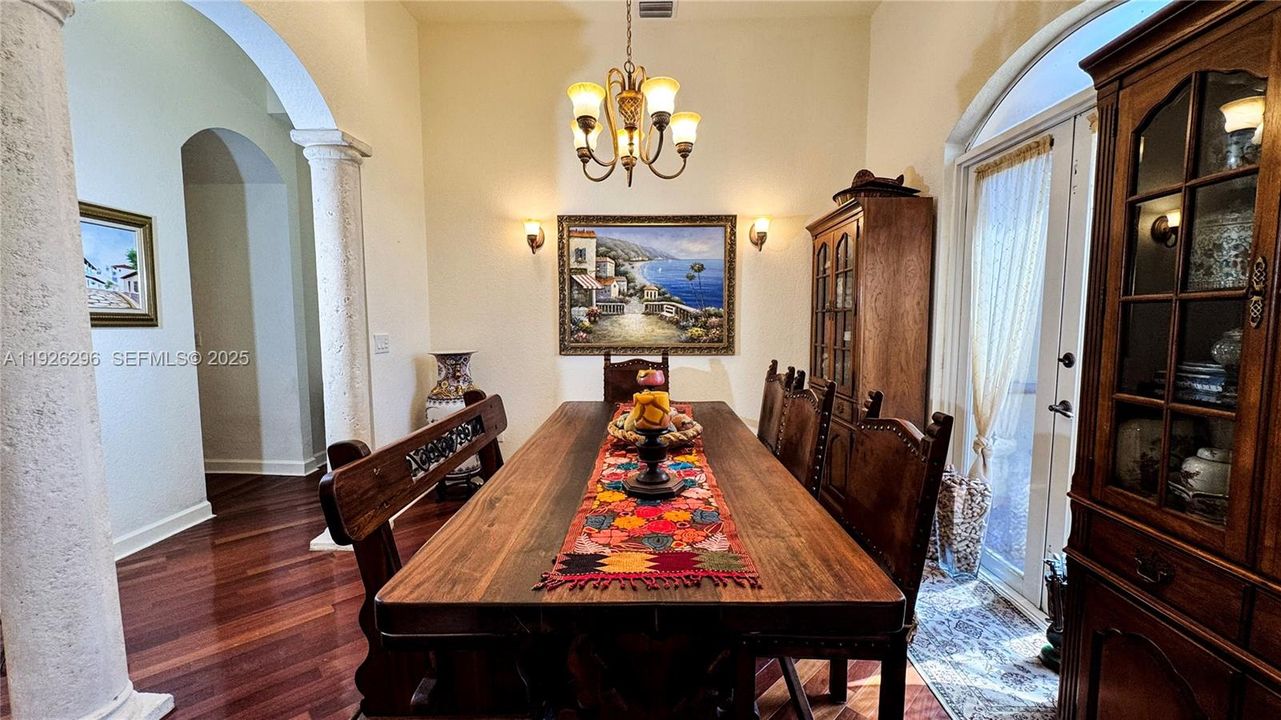 На продажу: $1,575,000 (3 спален, 2 ванн, 2722 Квадратных фут)