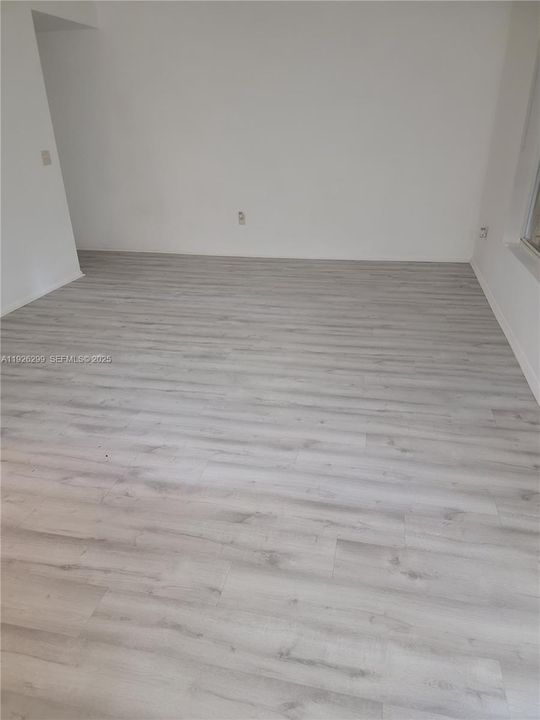 For Sale: $235,000 (2 beds, 2 baths, 1256 Square Feet)