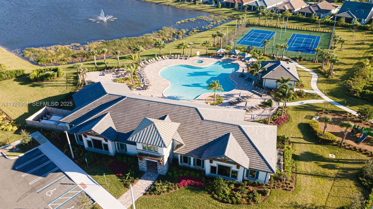 В аренду: $3,350 (3 спален, 2 ванн, 1826 Квадратных фут)