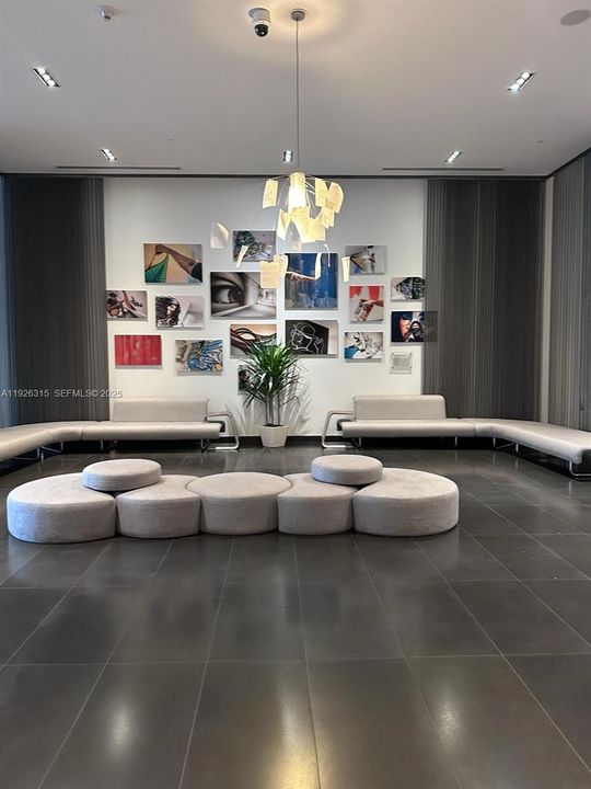 待售: $440,000 (1 贝兹, 2 浴室, 0 平方英尺)