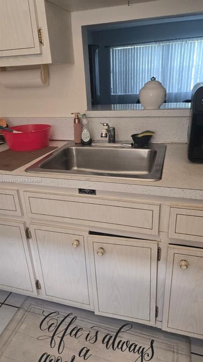 待售: $75,000 (1 贝兹, 1 浴室, 680 平方英尺)